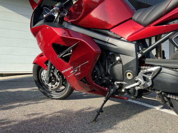 Triumph Sprint ST 1050 ABS – Image 2