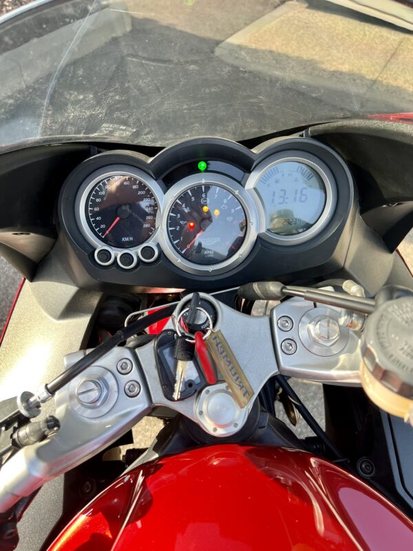 Triumph Sprint ST 1050 ABS – Image 7