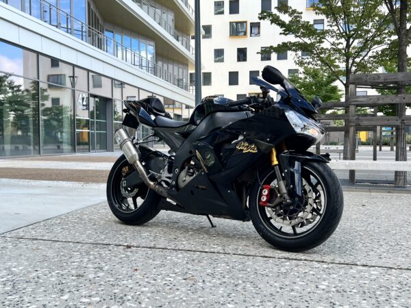 KAWASAKI ZX10R 2006 – Image 9