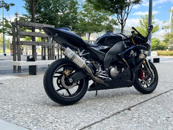 KAWASAKI ZX10R 2006 – Image 8