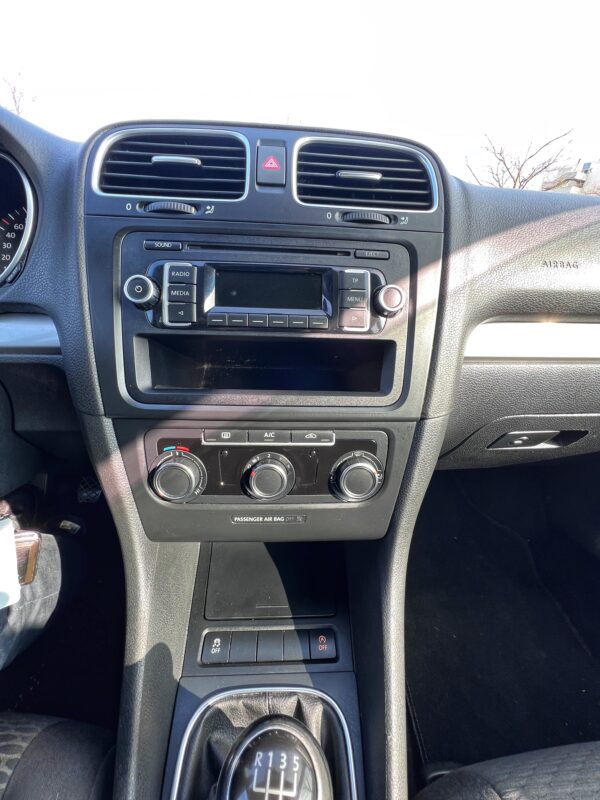 VW Golf VI 1.6l Tdi 105 TrendLine BlueMotion – Image 3