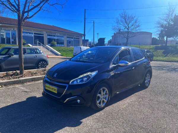 Peugeot 208 B-Hdi 75 Active