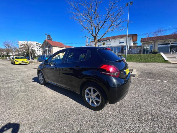 Peugeot 208 B-Hdi 75 Active – Image 19