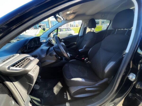 Peugeot 208 B-Hdi 75 Active – Image 14