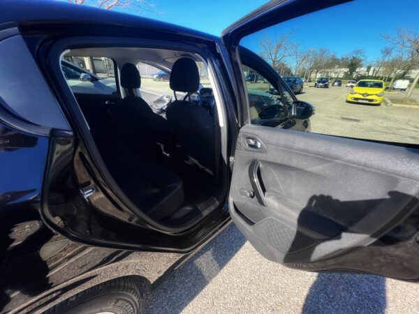 Peugeot 208 B-Hdi 75 Active – Image 7