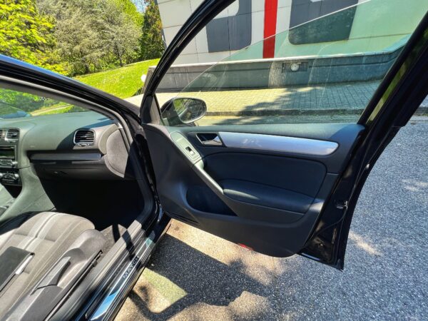 VW GOLF VI MATCH 1.6 TDI 105 BLUEMOTION – Image 22