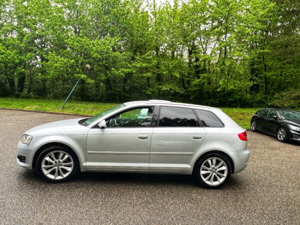 AUDI A3 SportBack Attraction 1.6 TDIe 105 2012 (8P ph 2) – Image 7