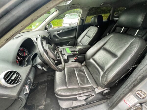 AUDI A3 SportBack Attraction 1.6 TDIe 105 2012 (8P ph 2) – Image 17