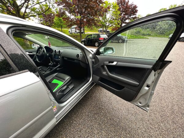 AUDI A3 SportBack Attraction 1.6 TDIe 105 2012 (8P ph 2) – Image 20
