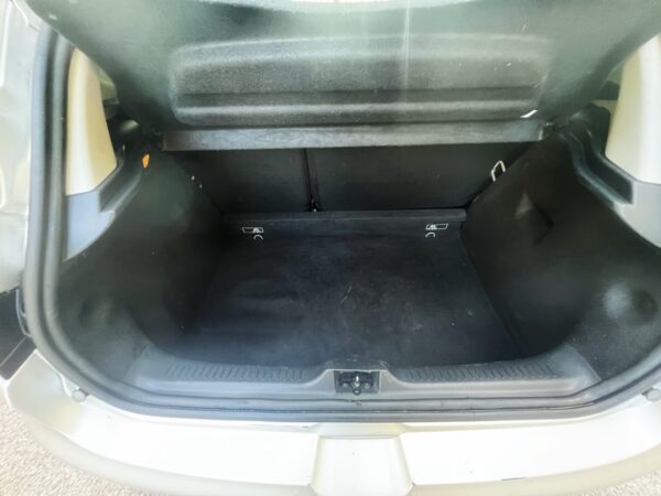 Renault Clio IV 1.5 DCi 90 Buisness Eco 2 – Image 25
