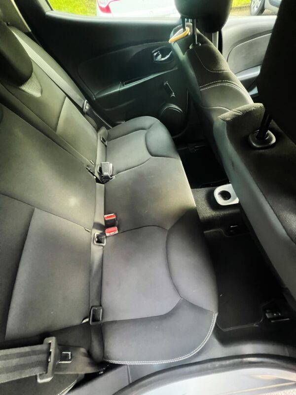Renault Clio IV 1.5 DCi 90 Buisness Eco 2 – Image 12