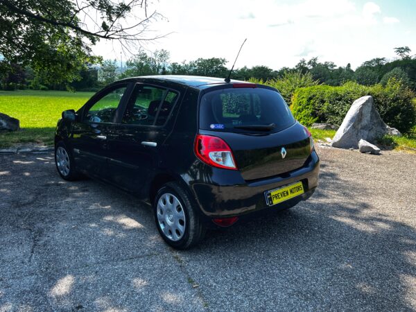 RENAULT CLIO III 1.5 DCI 90 DYNAMIQUE – Image 10