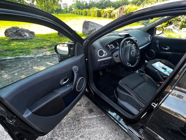 RENAULT CLIO III 1.5 DCI 90 DYNAMIQUE – Image 14