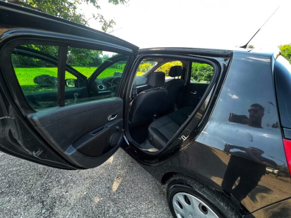 RENAULT CLIO III 1.5 DCI 90 DYNAMIQUE – Image 17