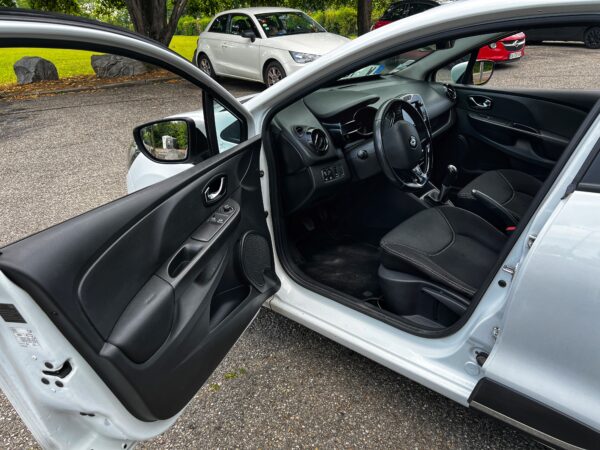 Renault Clio 1.5 dCi Business Eco2 – Image 20