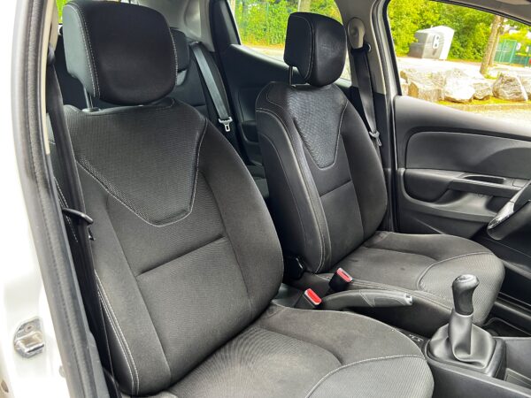 Renault Clio 1.5 dCi Business Eco2 – Image 12